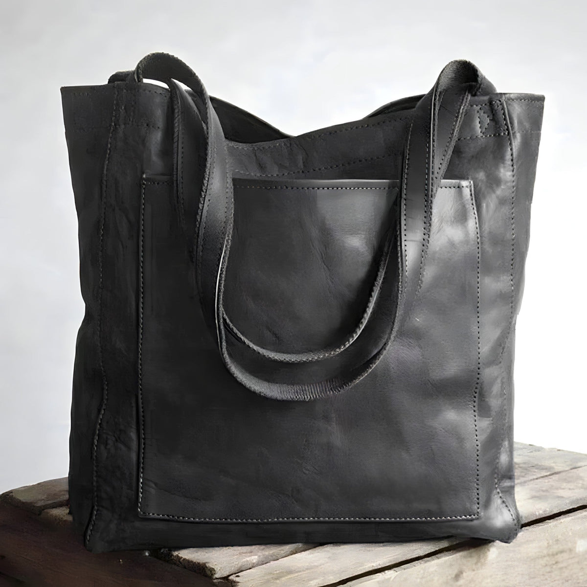Women's Vintage Handbag with Zip Closure and Roomy Interior