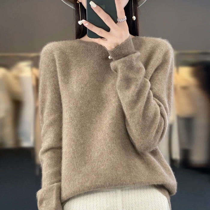 Weicher, leichter Pullover für Damen mit zeitlosem Design