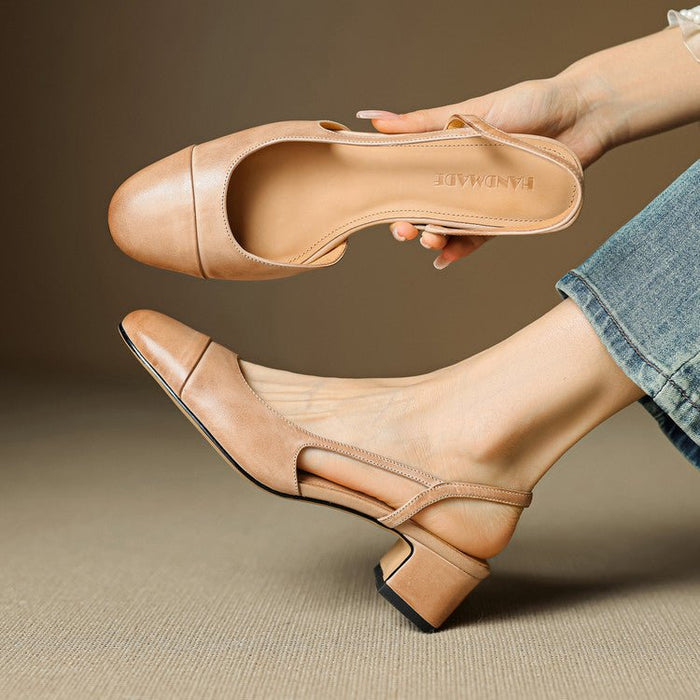 Damen-Pumps mit mandelförmiger Zehenpartie, Slingback-Riemen und Blockabsatz
